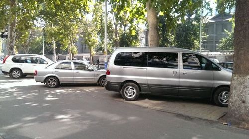 違章停車被拖壞，就該自認(rèn)倒霉？告訴車主如何獲得賠償