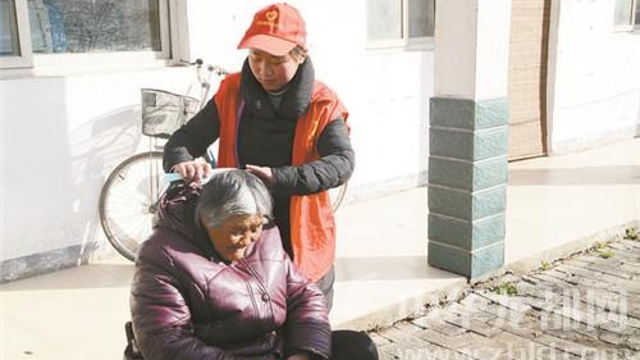 大王莊鄉(xiāng)敬老院開展“傳承雷鋒精神、弘揚時代新風(fēng)”活動